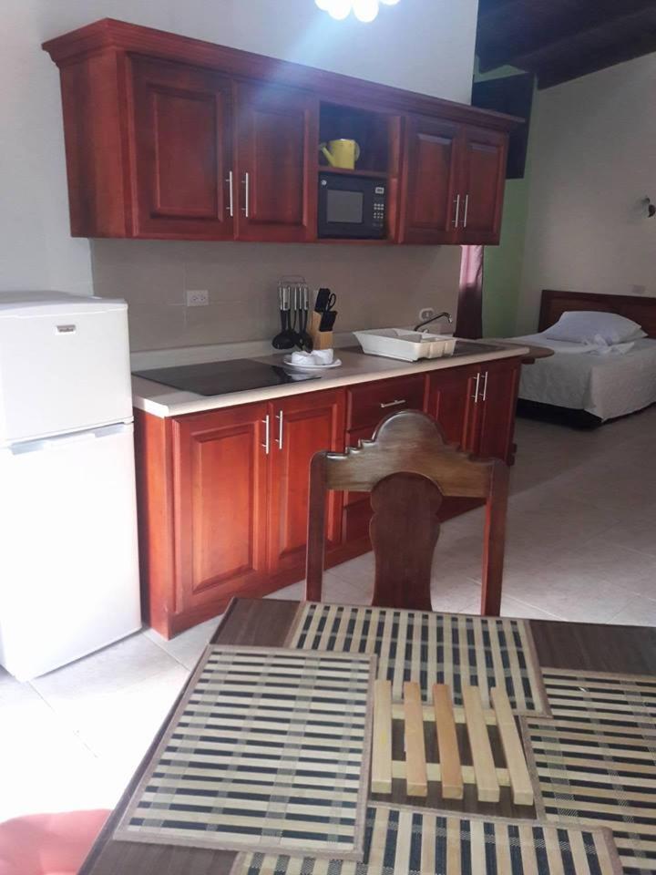 Hotel Pasabien Huite Bagian luar foto