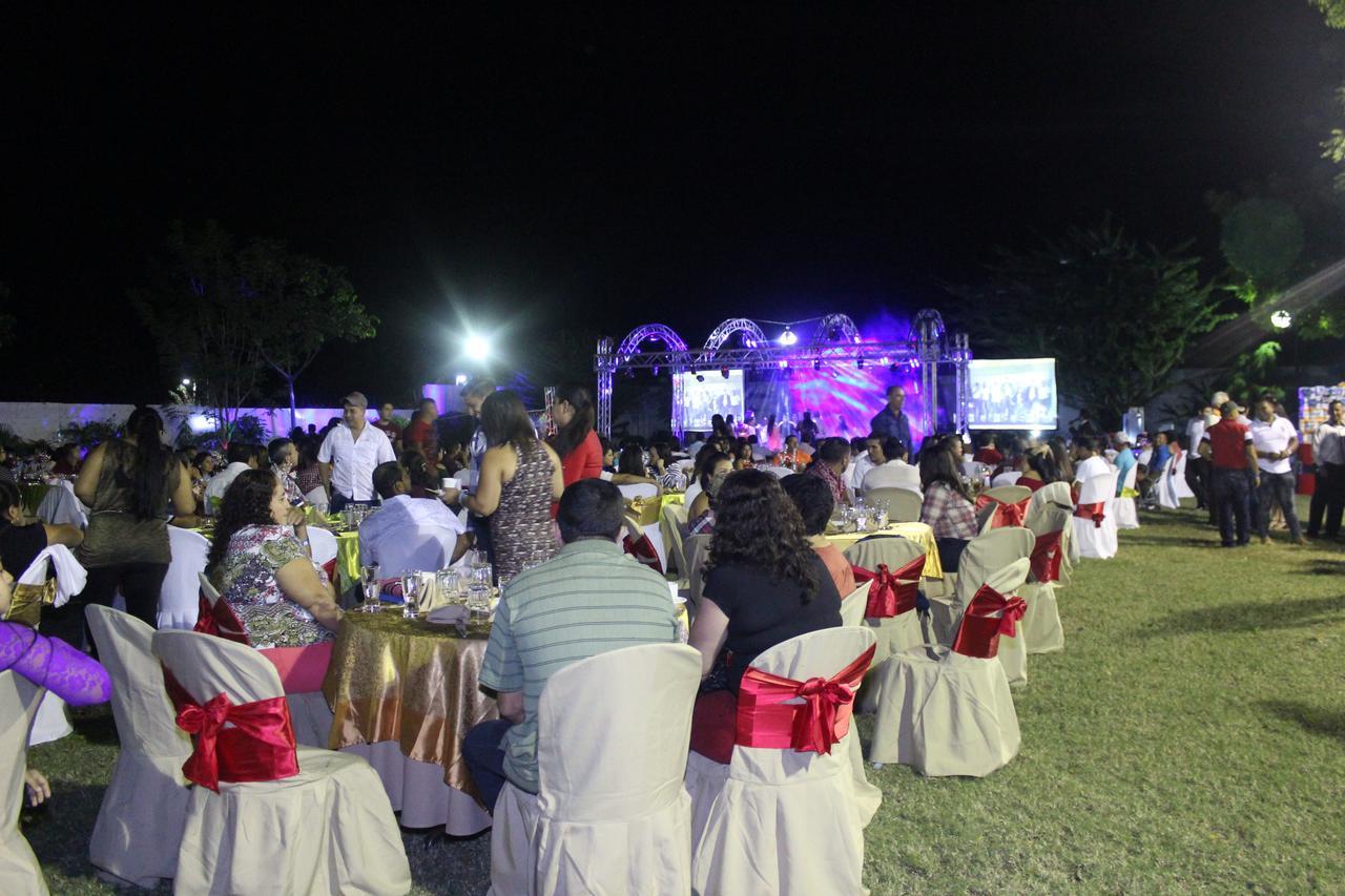 Hotel Pasabien Huite Bagian luar foto